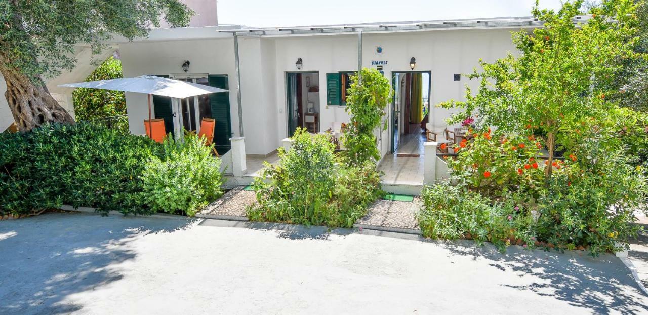 Alex-Giannis Apartments, Barbati Bagian luar foto