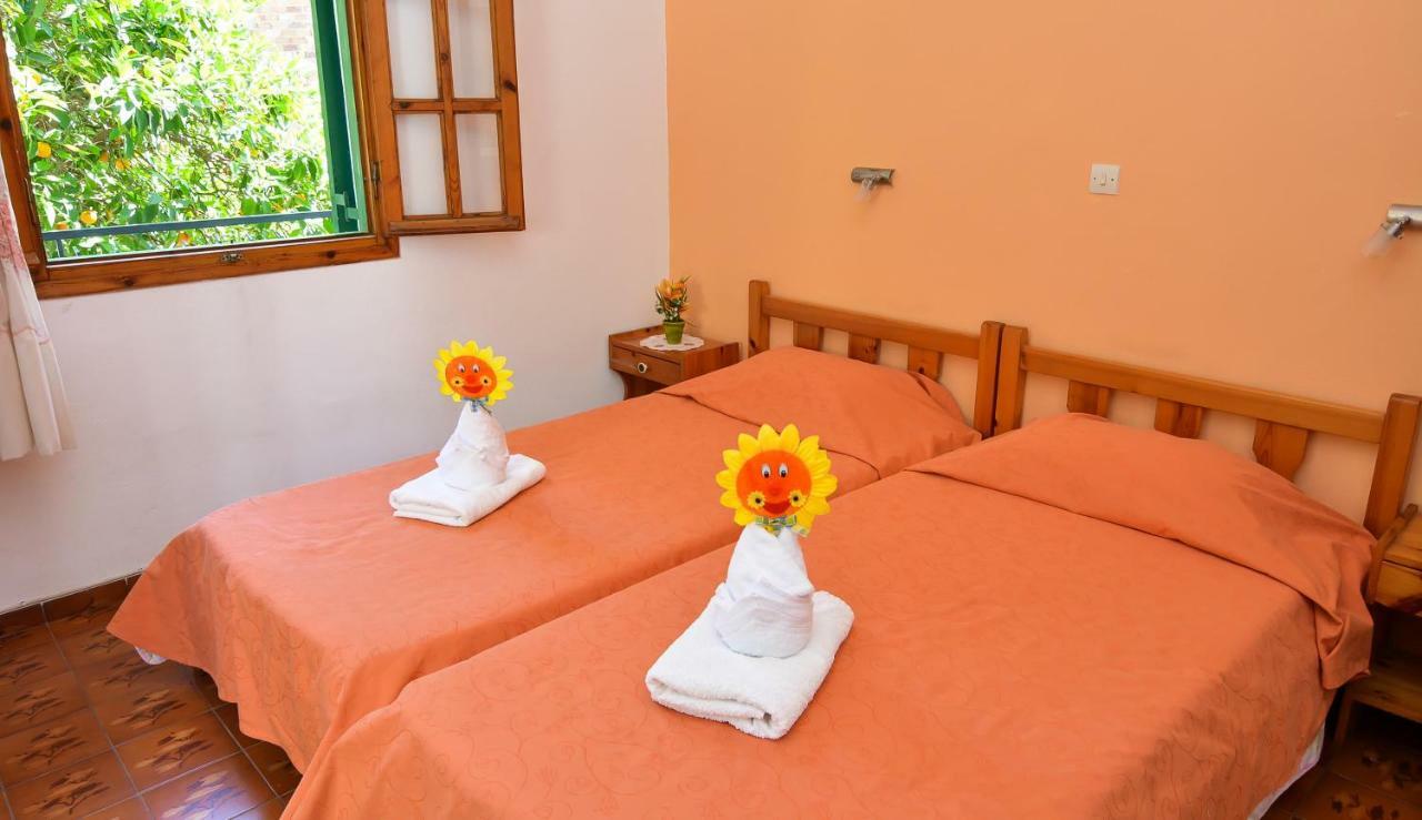 Alex-Giannis Apartments, Barbati Bagian luar foto