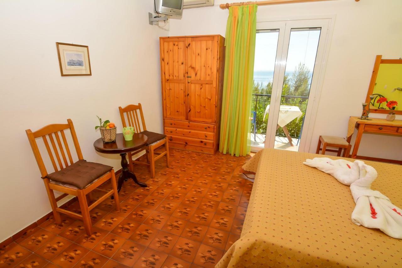 Alex-Giannis Apartments, Barbati Bagian luar foto